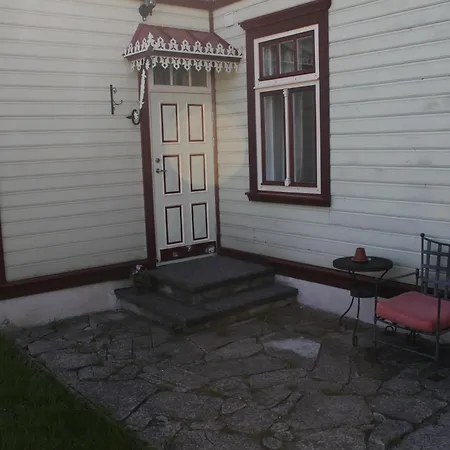 Külalistemaja Tulbi 4*