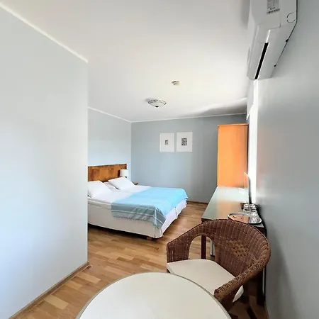 Tulbi Guest house *